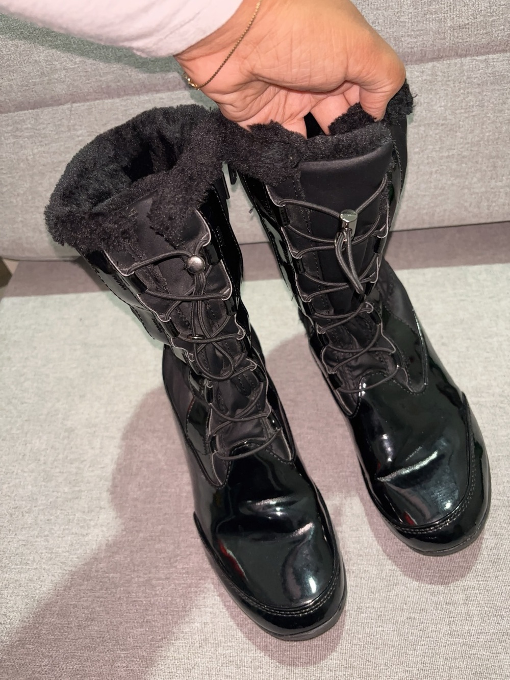 Khombu Black Lace-Up Faux Fur Winter Boots